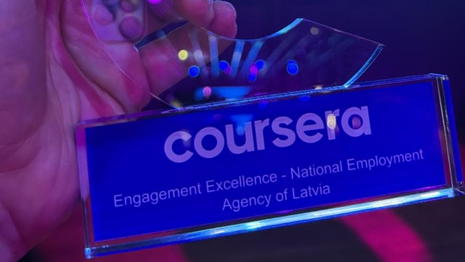 Coursera balva