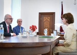Valsts prezidenta Egila Levita tikšanās ar Nodarbinātības valsts aģentūras direktori Evitu Simsoni