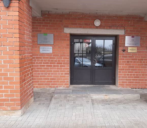 Ābeļu iela 8, Gulbene