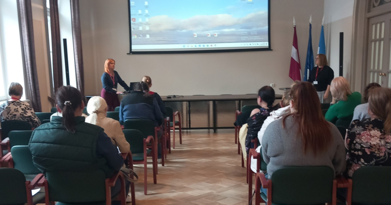 Darba meklētāji ar invaliditāti apmeklēja Rīgas 1. slimnīcu. 