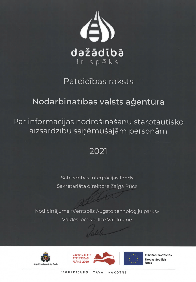 Teksts, logo "Dažādībā ir spēks"