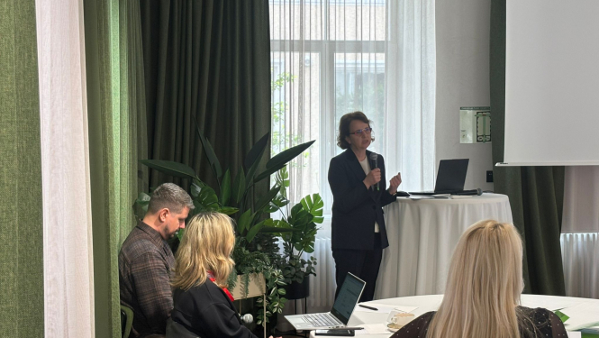 Grupas kopbilde no NVA un NVO domnīcas