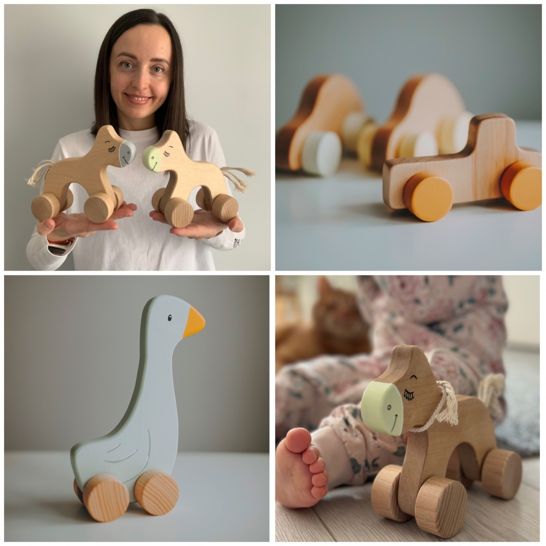 SIA “Simple Toys” dibinātāja Olga Puškina ar uzņēmuma produkciju
