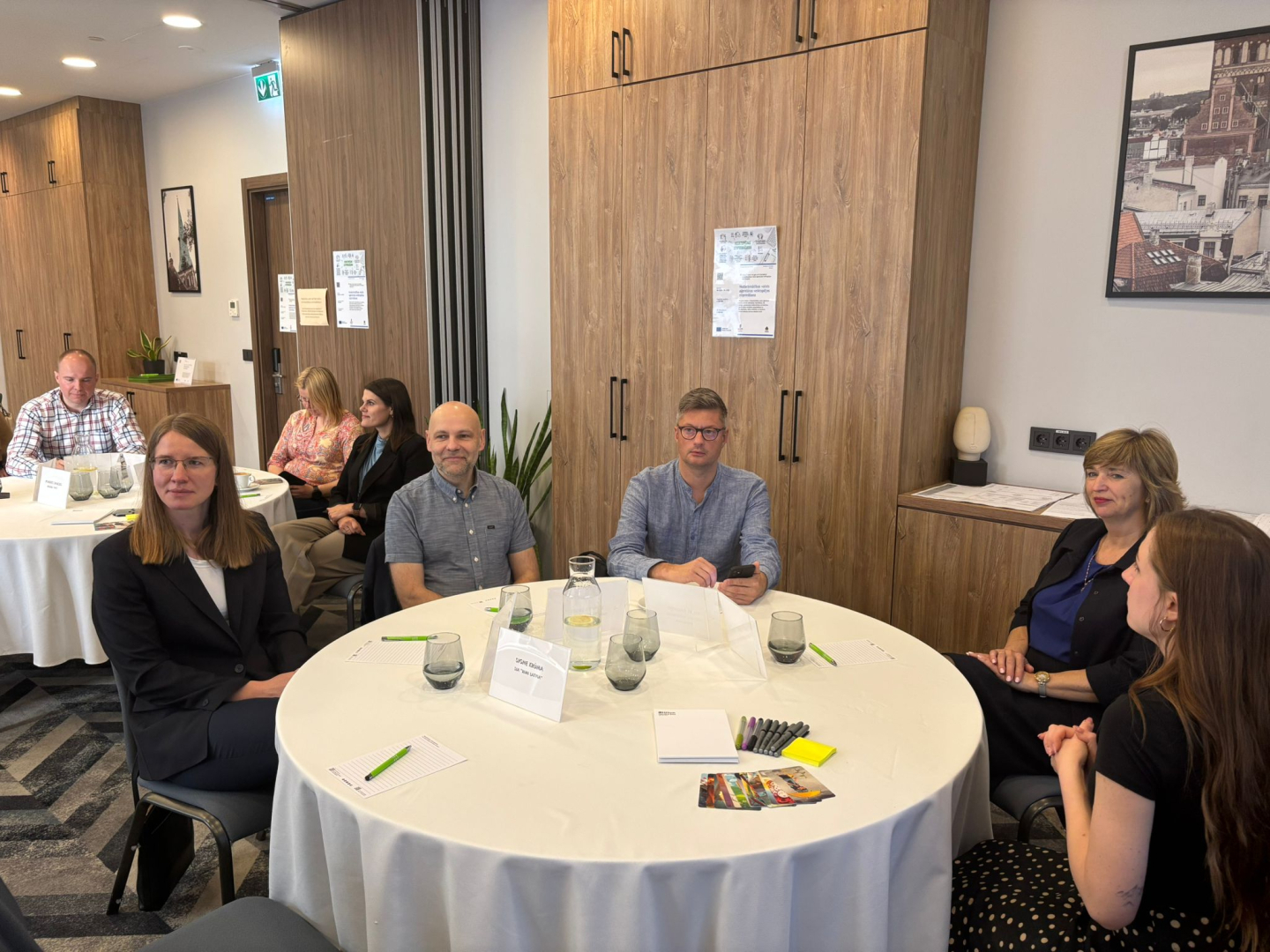 Grupas kopbilde no NVA un NVO domnīcas