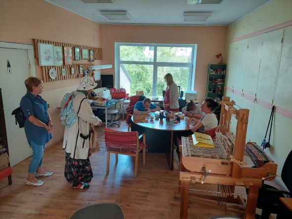 3. augustā darba meklētāji ar invaliditāti apmeklēja biedrību “Rīgas pilsētas “Rūpju bērns”, kas cilvēkiem ar invaliditāti palīdz integrēties sabiedrībā.