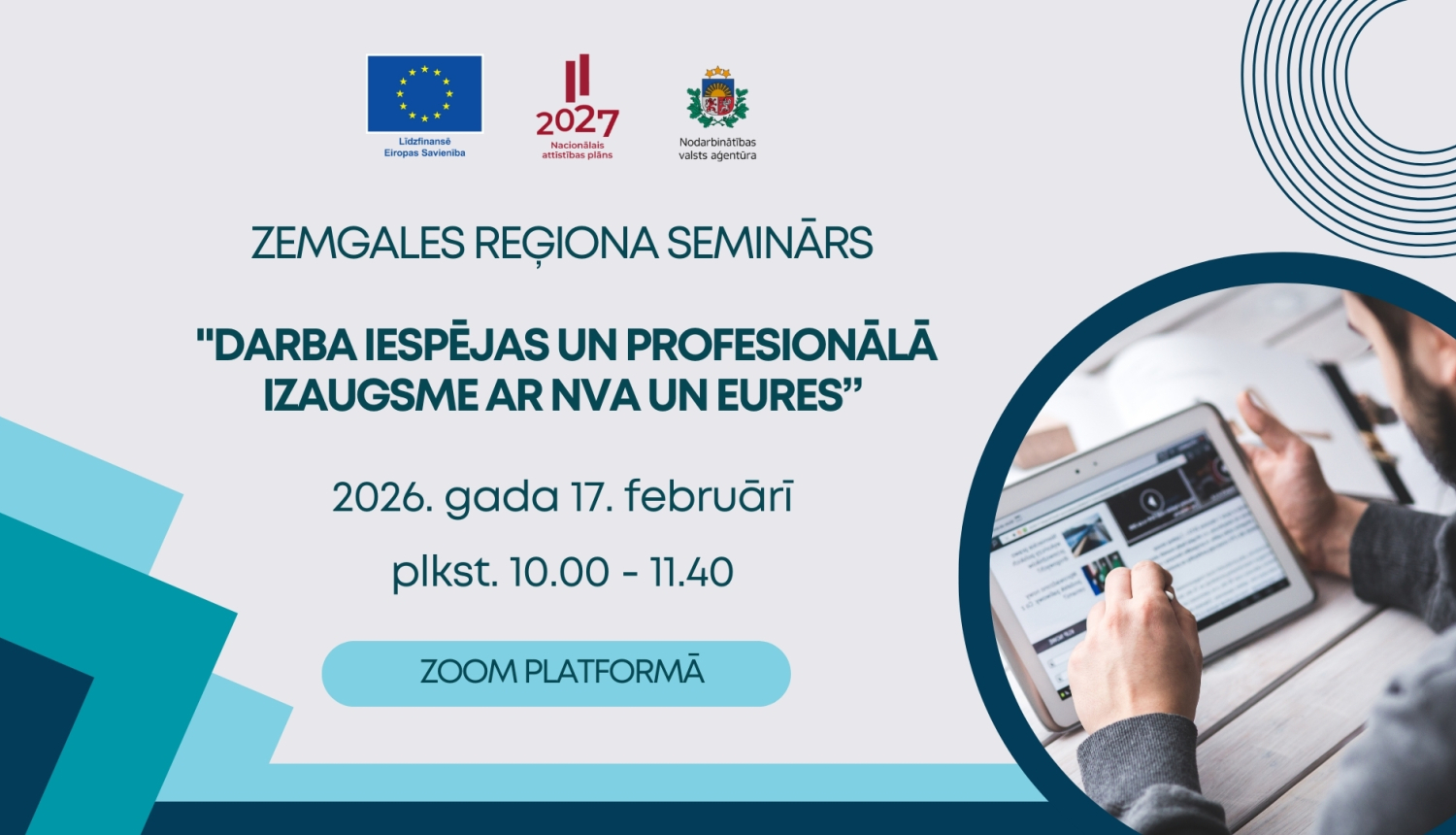 Pasākuma afiša. Attēlā redzams vīrietis pie planšetes.