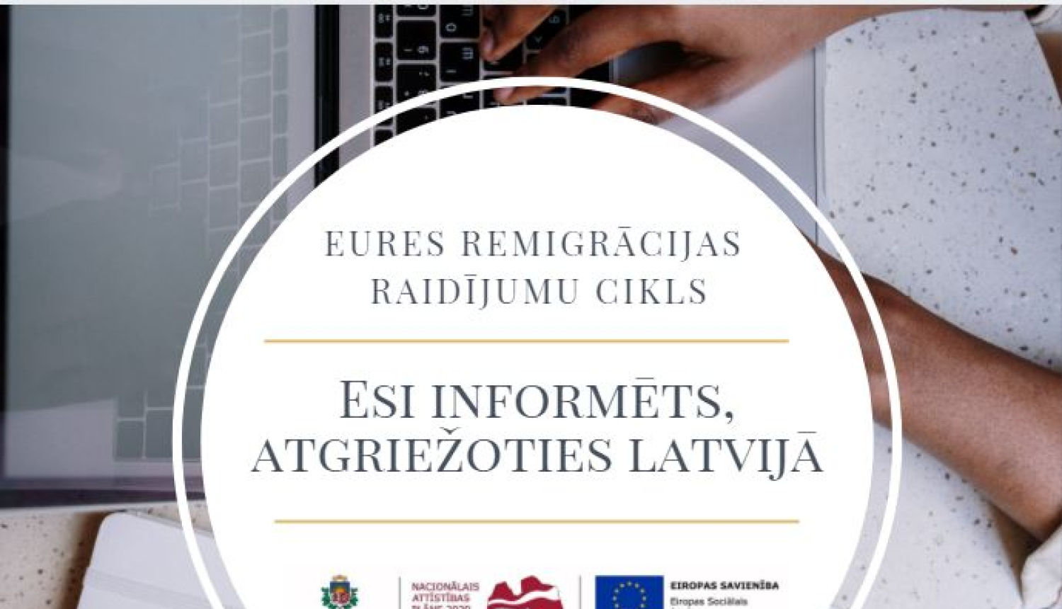 NAV logo, ESF logo ansamblis, teksts, foto: darba galds, rokas, dators