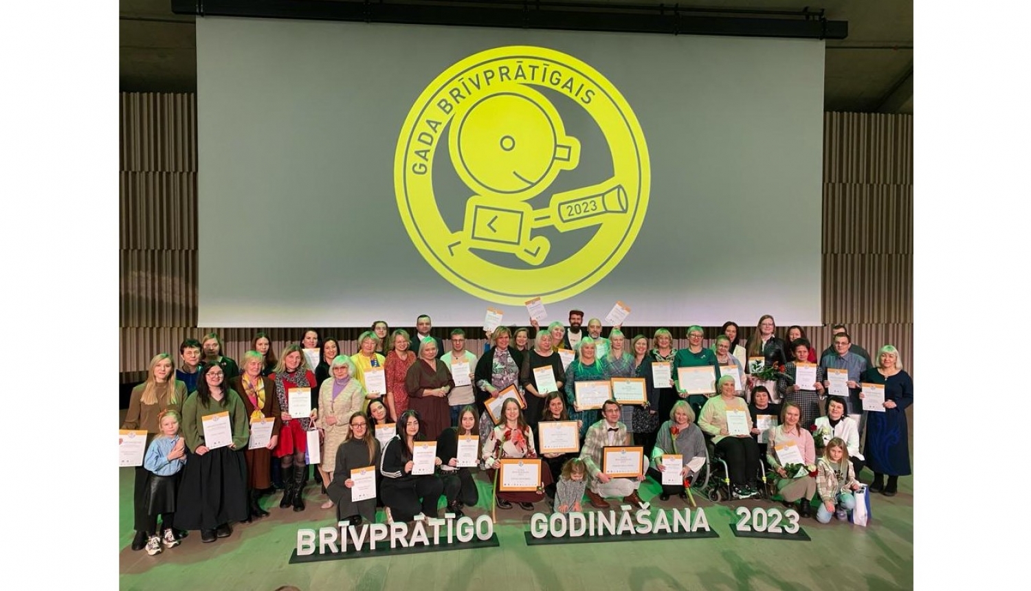 Brīvprātīgo godināšanā “Gada brīvprātīgais 2023” godināti brīvprātīgā darba veicēji