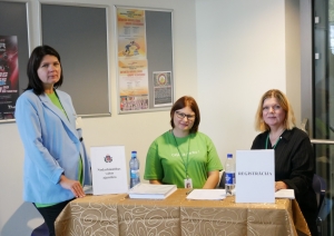 Daugavpils Olimpiskā centra Lielajā zālē darba meklētāji satikās ar darba devējiem